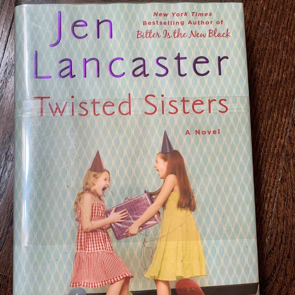 Twisted Sisters by Jen Lancaster hardcover